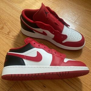 NIKE Gym Red Jordan 1 Low’s